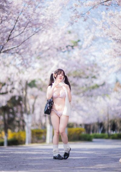 《乳色吐息》在线观看视频_国产剧影视在线观看